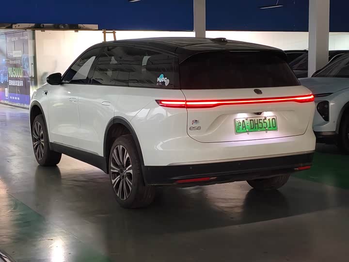 Фото 6 - Nio ES8