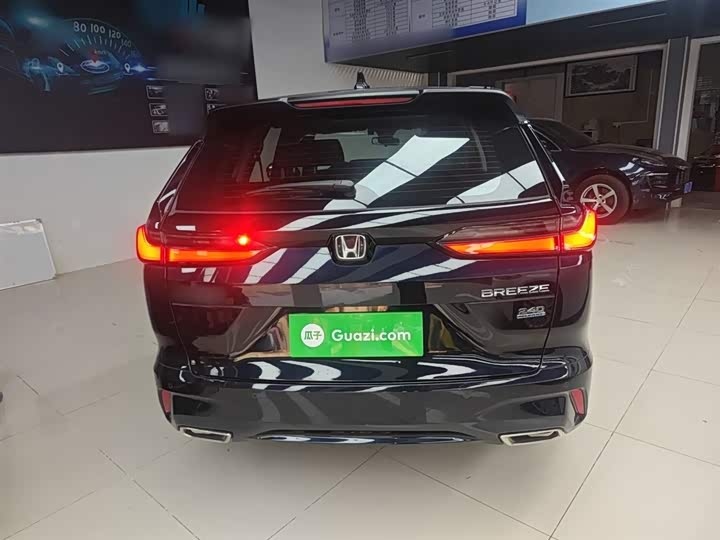 Фото 6 - Honda Breeze