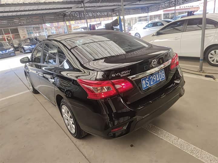 Фото 5 - Nissan Sylphy