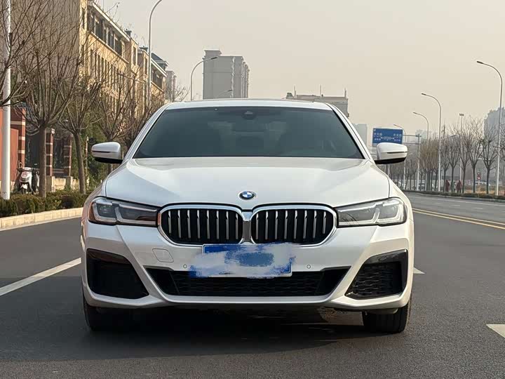 Фото 2 - BMW 5 Series