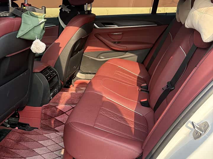 Фото 7 - BMW 5 Series