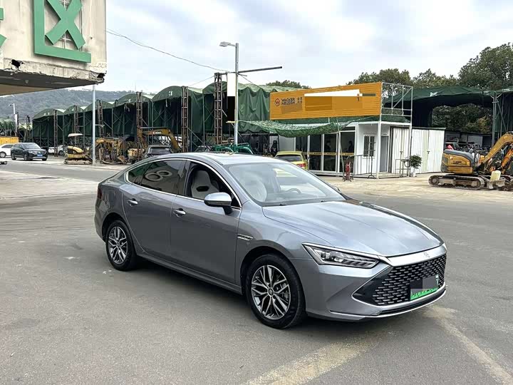 Фото 3 - BYD Qin Plus