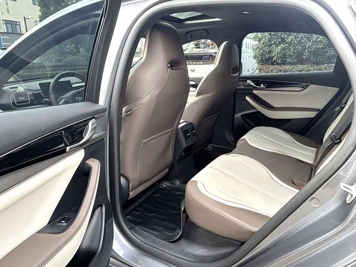 Фото 6 - BYD Qin Plus