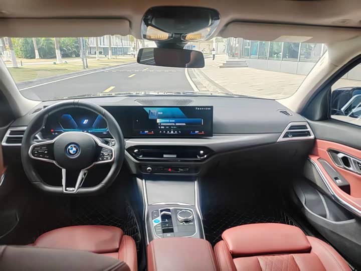 Фото 6 - BMW i3