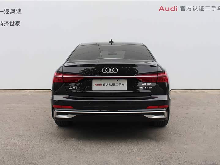 Фото 5 - Audi A6L