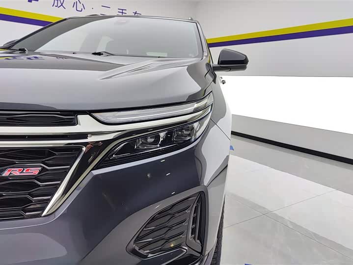 Фото 5 - Chevrolet Equinox