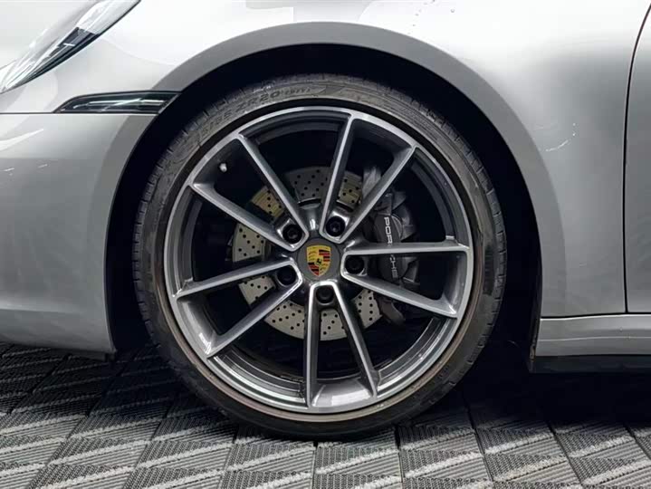 Фото 8 - Porsche 911