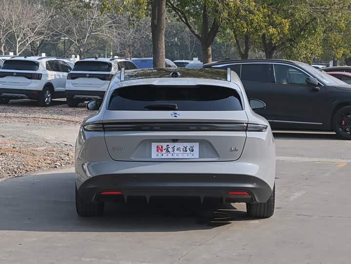 Фото 5 - Nio ET5T