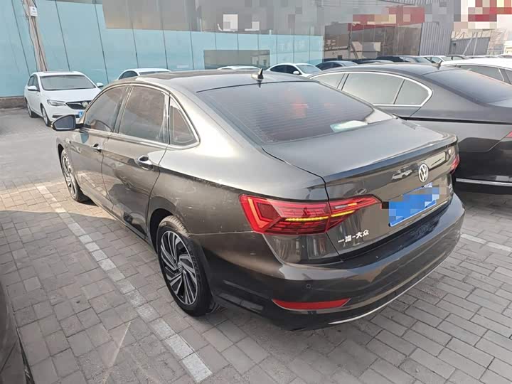 Фото 5 - Volkswagen Sagitar L