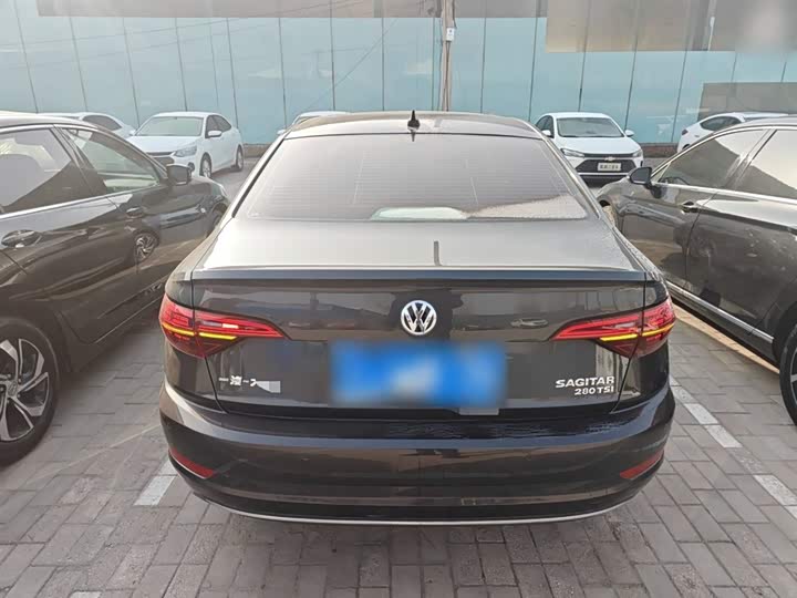 Фото 6 - Volkswagen Sagitar L