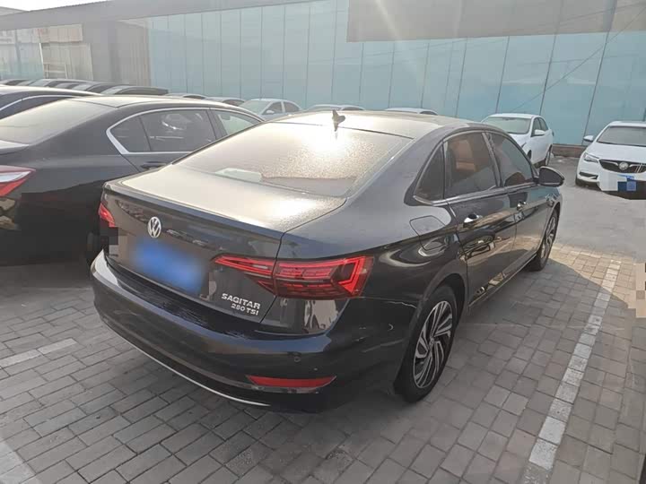 Фото 7 - Volkswagen Sagitar L