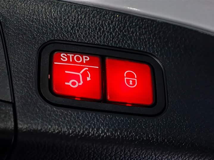 Фото 7 - Mercedes-Benz GLA-Class AMG