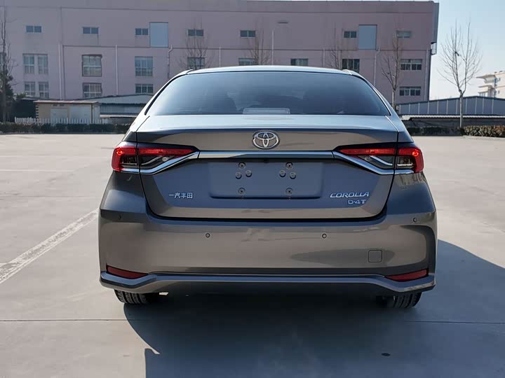 Фото 5 - Toyota Corolla