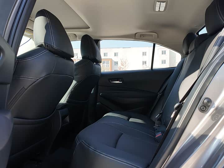 Фото 8 - Toyota Corolla