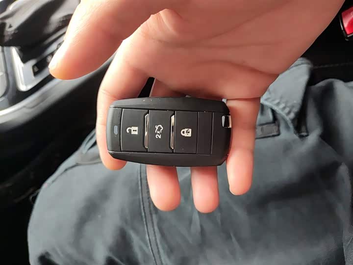 Фото 9 - Changan Raeton CC