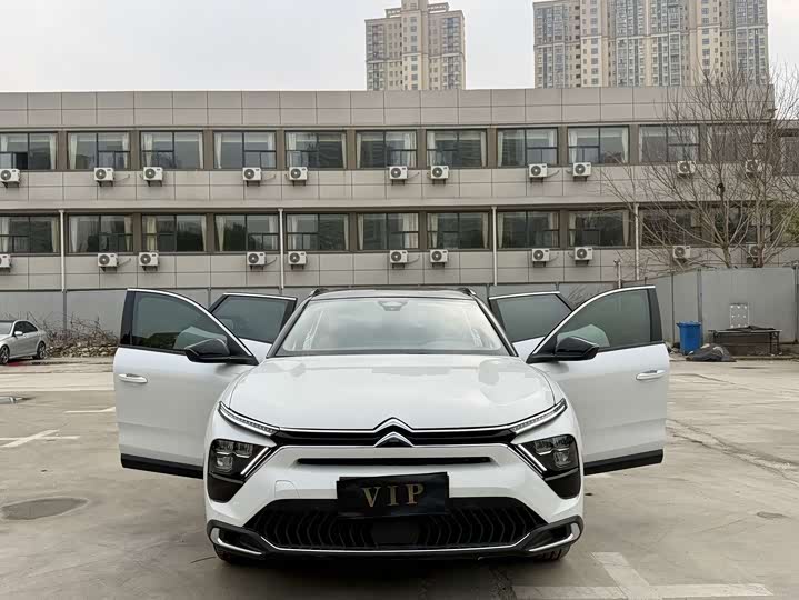 Фото 3 - Citroen C5 X