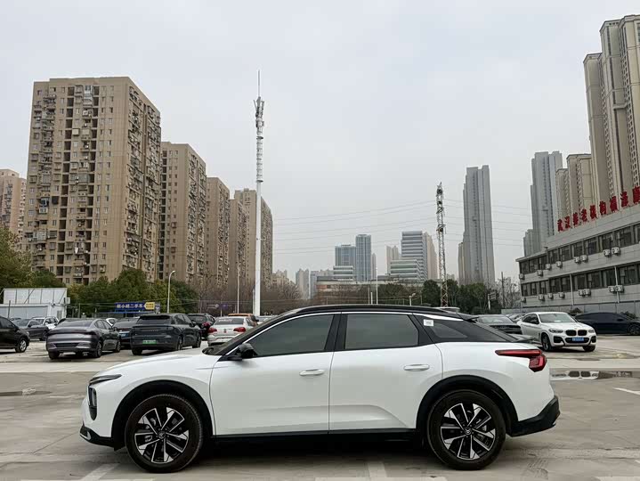 Фото 5 - Citroen C5 X