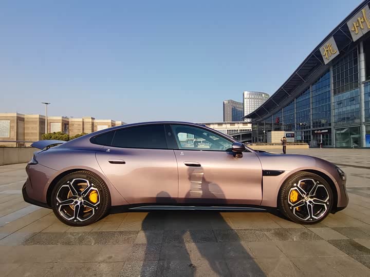 Фото 4 - Xiaomi SU7