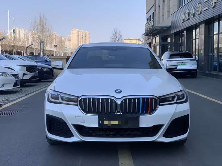 Фото 2 - BMW 5 Series