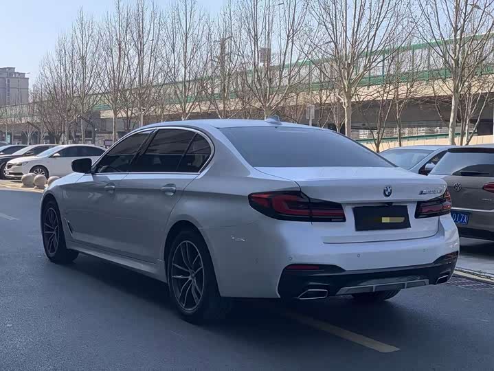 Фото 6 - BMW 5 Series