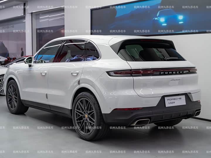 Фото 5 - Porsche Cayenne