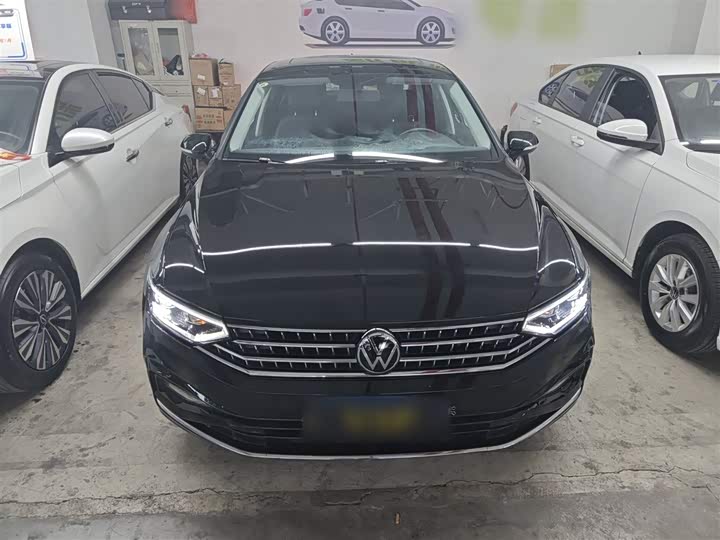 Фото 3 - Volkswagen Magotan