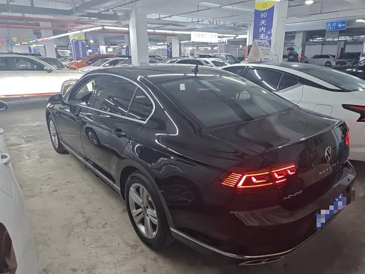 Фото 5 - Volkswagen Magotan