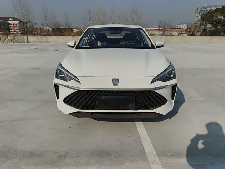 Фото 1 - Roewe i5