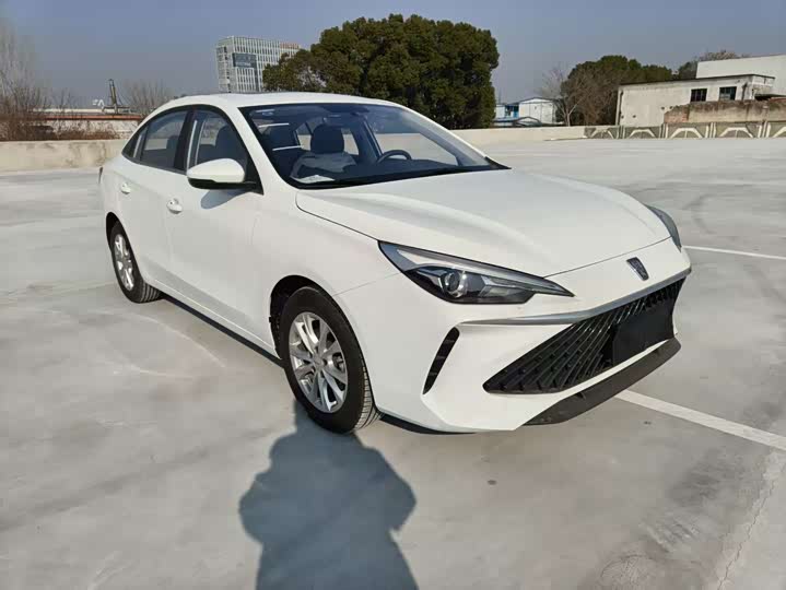 Фото 3 - Roewe i5