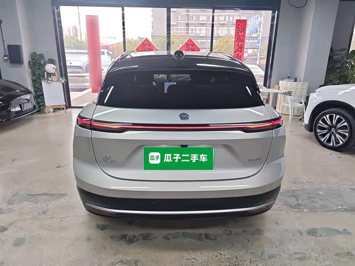 Фото 6 - Nio ES6