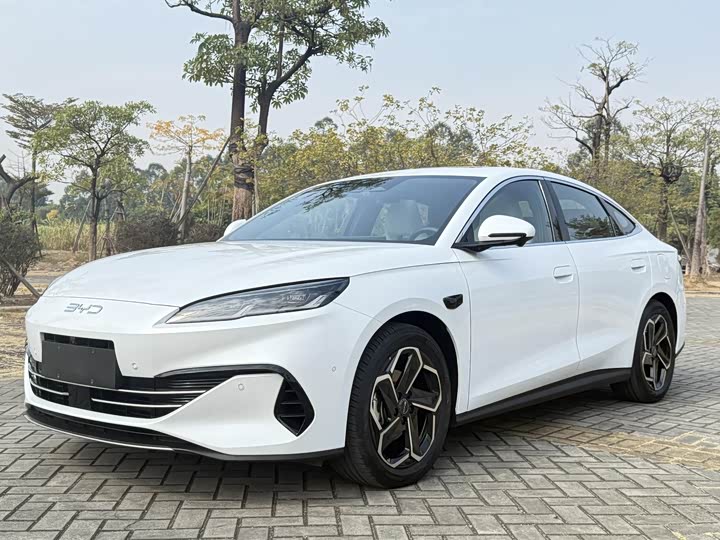 Фото 1 - BYD Seal 06 Hybrid/EV