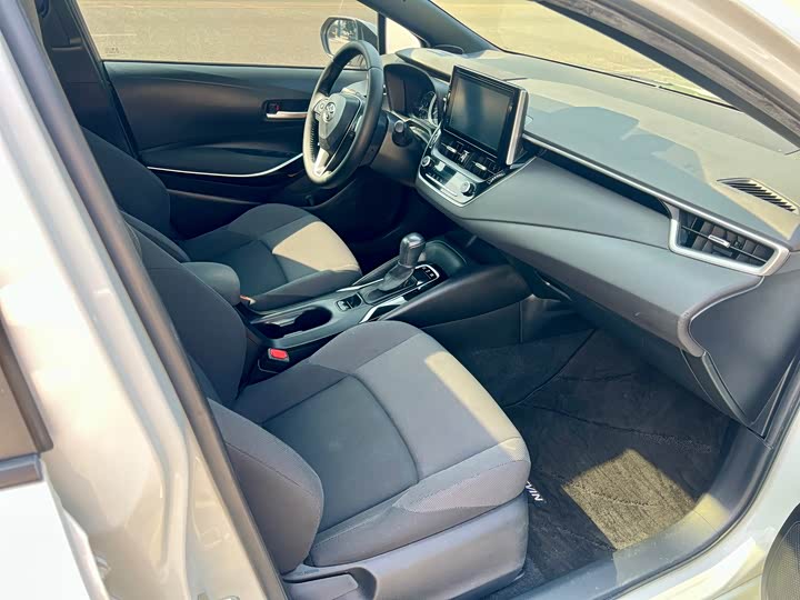 Фото 8 - Toyota Levin Hybrid