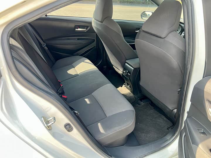 Фото 9 - Toyota Levin Hybrid