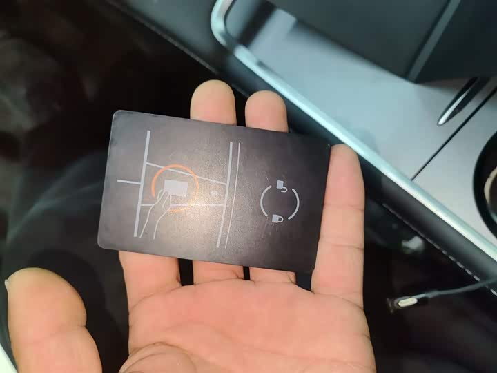 Фото 9 - Tesla Model Y