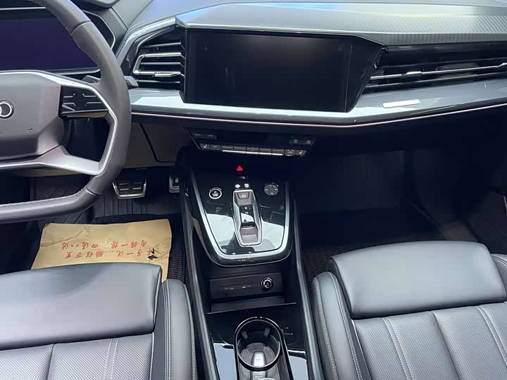 Фото 9 - Audi Q4 e-tron