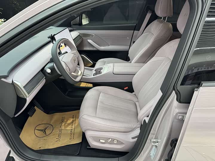 Фото 9 - Nio Onvo L60