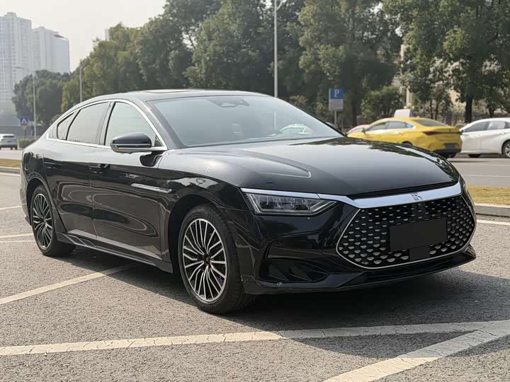 Фото 3 - BYD Han