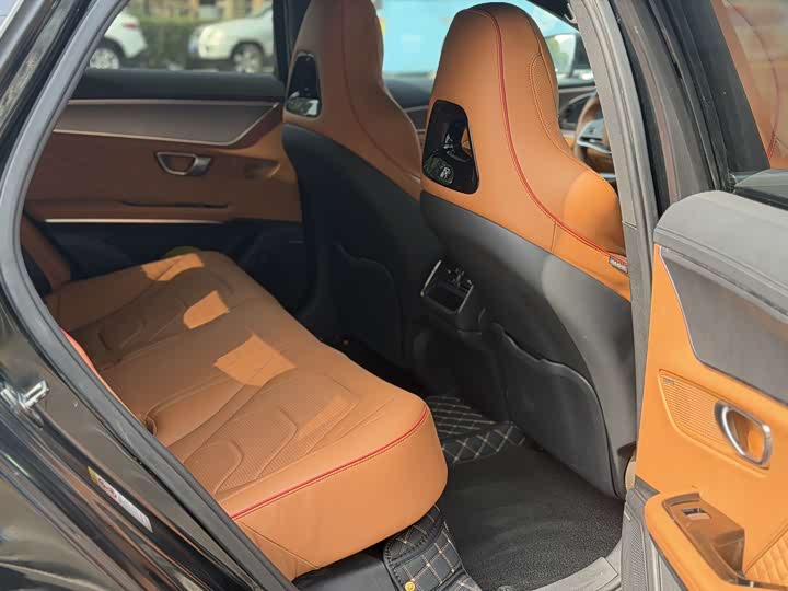 Фото 9 - BYD Han