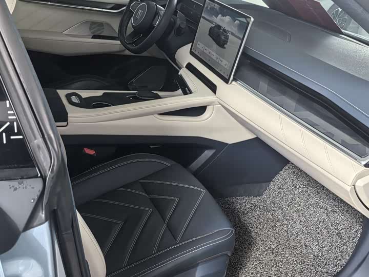 Фото 4 - Zeekr 001