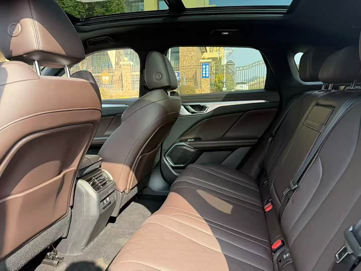 Фото 7 - Wey Mocca Hybrid