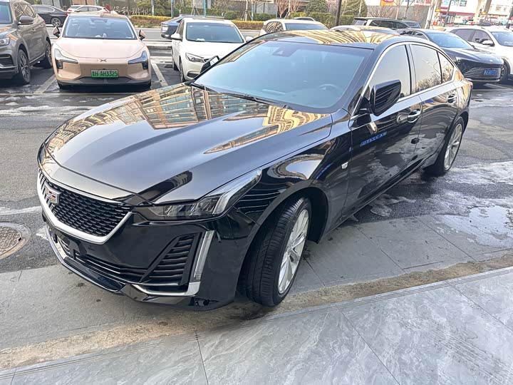 Фото 1 - Cadillac CT5