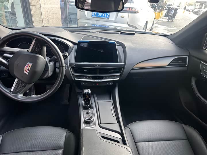 Фото 6 - Cadillac CT5