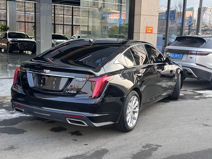 Фото 9 - Cadillac CT5