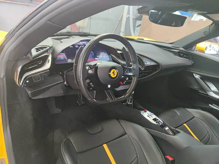 Фото 8 - Ferrari SF90