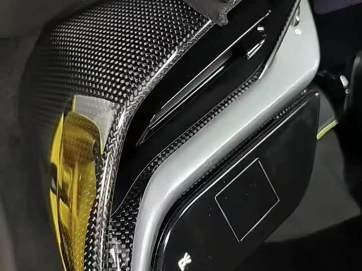 Фото 9 - Ferrari SF90