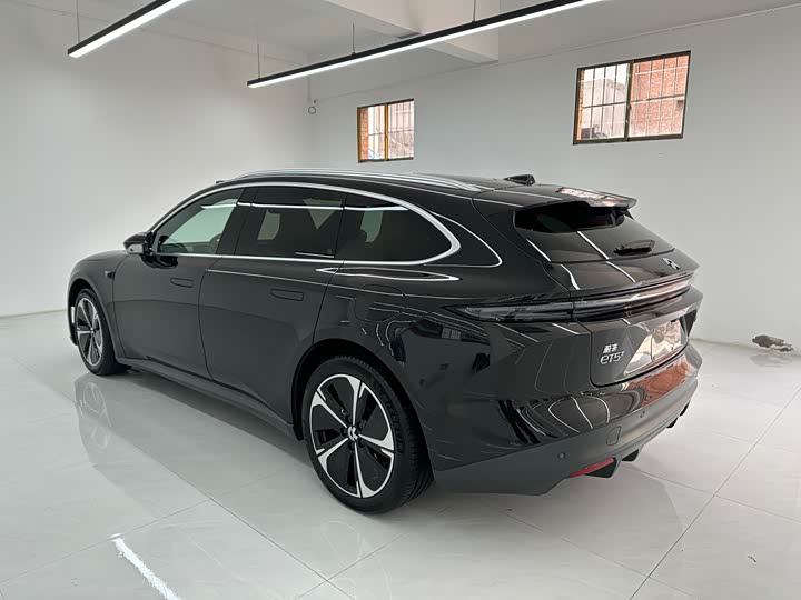 Фото 7 - Nio ET5T