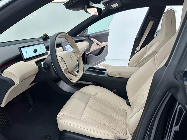 Фото 9 - Nio ET5T