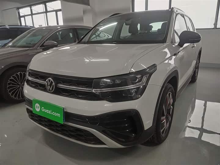 Фото 2 - Volkswagen Tharu