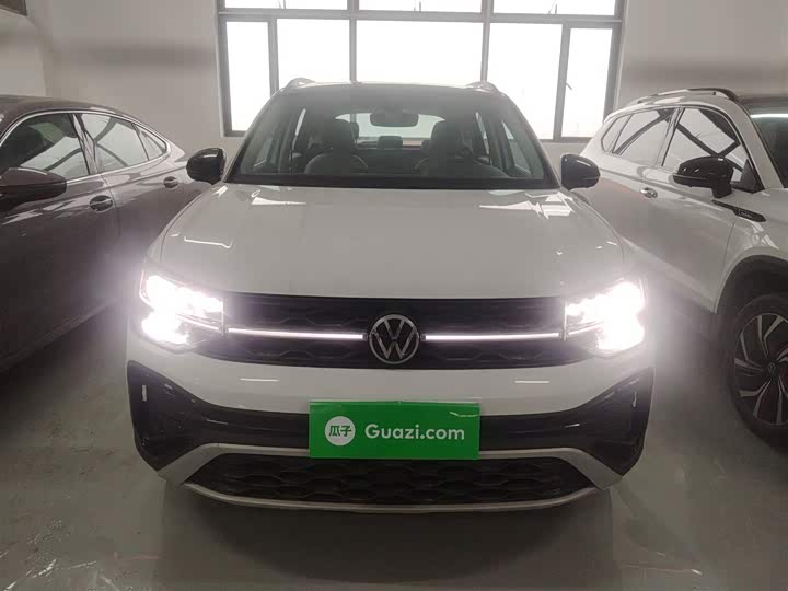 Фото 3 - Volkswagen Tharu