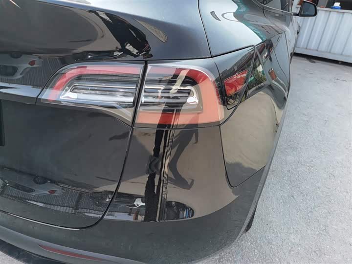 Фото 8 - Tesla Model Y